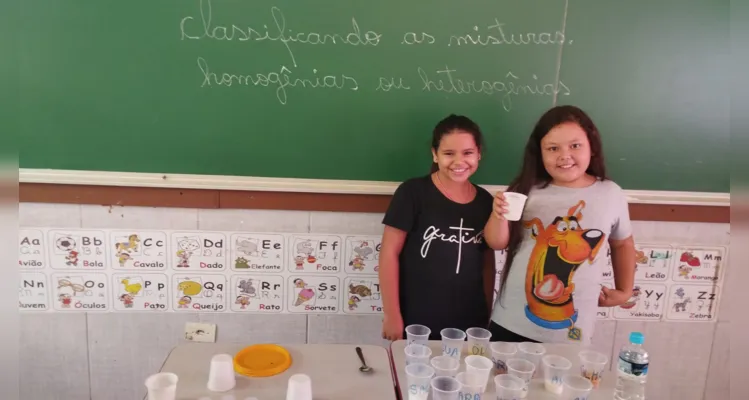 Dois tipos de experimentos foram realizados e estudantes puderam ter noções mais amplas da proposta.