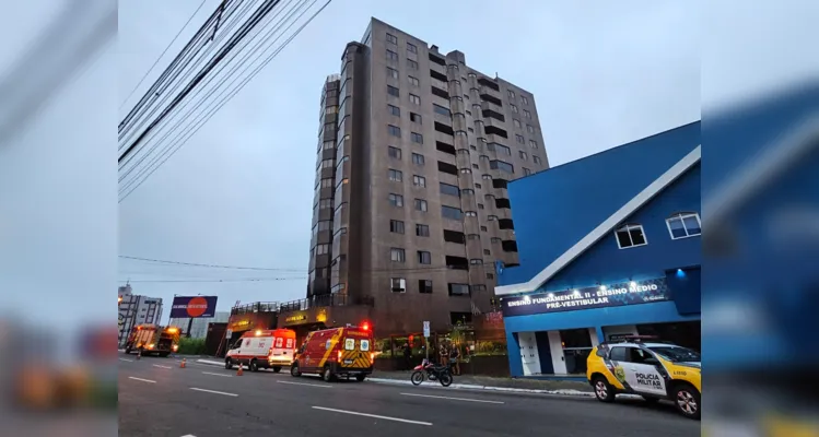 Apartamento fica localizado no 1º andar do edifício