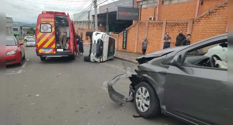 Colisão ocorreu no cruzamento das ruas Teixeira de Freitas e Generoso Martins de Araújo