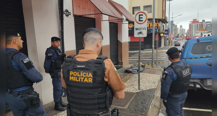 Equipes da PM e do GAT da Guarda Municipal estão no local