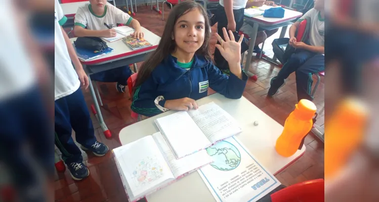 Trabalho em sala, aula do Vamos Ler e registros em casa foram amplamente explorados pelos alunos.