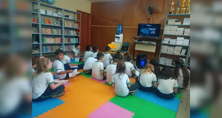 Trabalho em sala, aula do Vamos Ler e registros em casa foram amplamente explorados pelos alunos.