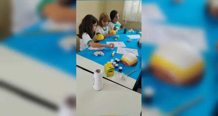 Trabalho em sala, aula do Vamos Ler e registros em casa foram amplamente explorados pelos alunos.