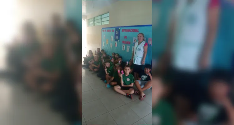 Ações dentro e fora da sala de aula contribuíram com homenagens.