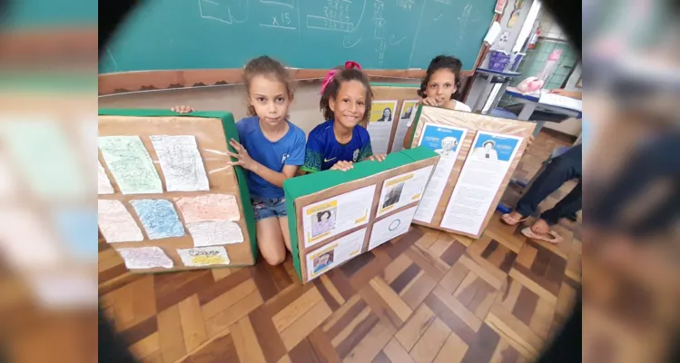 Os trabalhos realizados pelos estudantes tinham como objetivo reforçar conceitos de maneira dinâmica e visual.