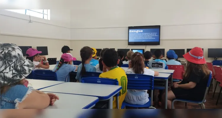 Trabalhos dentro e fora de sala trouxeram conscientização sobre o assunto do momento.