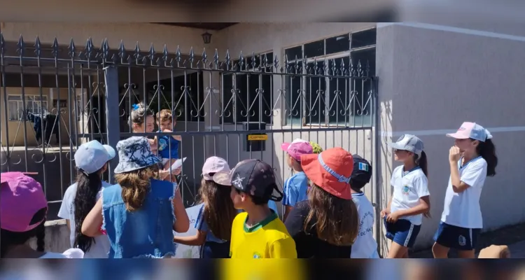 Trabalhos dentro e fora de sala trouxeram conscientização sobre o assunto do momento.