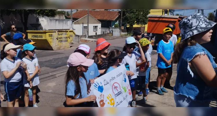 Trabalhos dentro e fora de sala trouxeram conscientização sobre o assunto do momento.