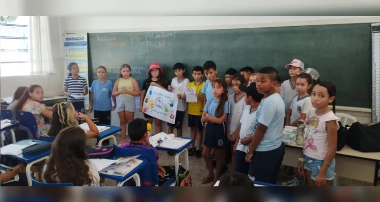 Trabalhos dentro e fora de sala trouxeram conscientização sobre o assunto do momento.