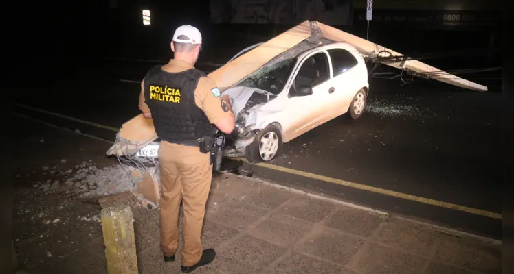 Colisão foi no trecho entre o Hotel Vila Velha e o acesso ao Jardim América