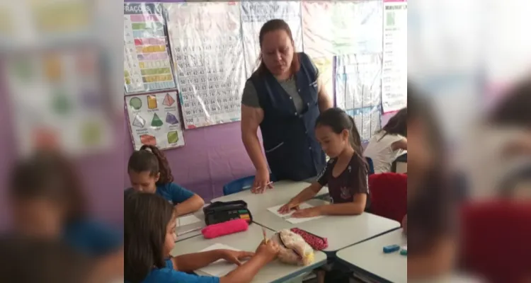 Com um espaço aberto ao diálogo, as turmas puderam interagir e se aprofundar na proposta da aula.