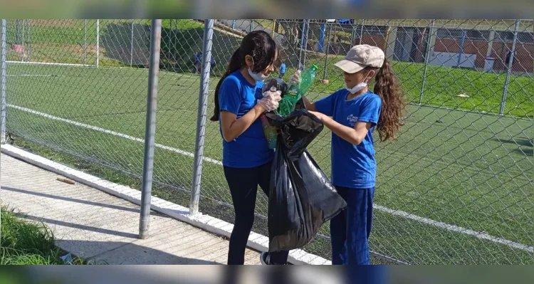 Após entender um pouco mais sobre a doença e a gravidade da atual situação enfrentada no país, os alunos resolveram se engajar na erradicação de focos de transmissão.