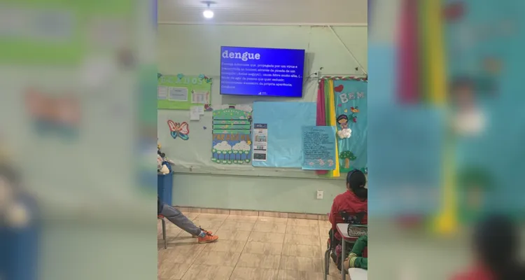 A videoaula do Vamos Ler sobre a dengue também fez parte dos estudos da turma.