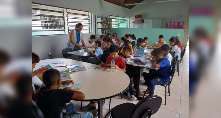 Confira os registros da visita da turma no espaço.