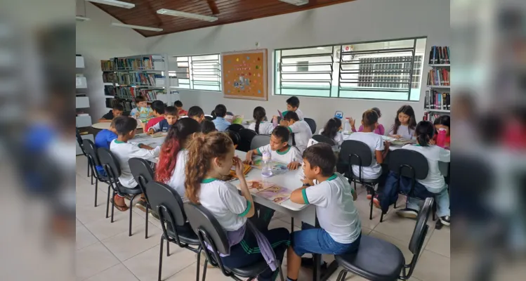 Confira os registros da visita da turma no espaço.