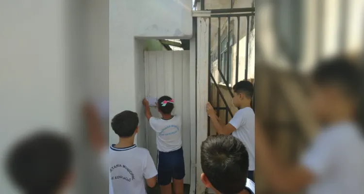 Trabalho em sala, nos arredores da escola e no bairro movimentaram estudantes.