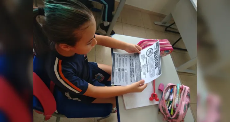 Trabalho em sala, nos arredores da escola e no bairro movimentaram estudantes.