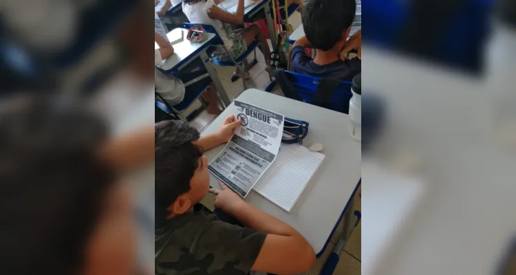 Trabalho em sala, nos arredores da escola e no bairro movimentaram estudantes.