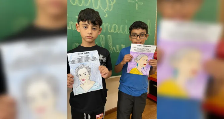 Parte dos trabalhos desenvolvidos pela turma envolveram pesquisas sobre grandes figuras femininas ao longo da história.