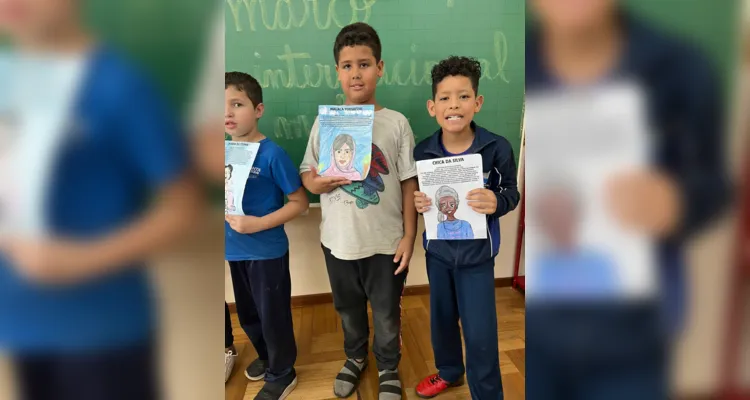 Parte dos trabalhos desenvolvidos pela turma envolveram pesquisas sobre grandes figuras femininas ao longo da história.