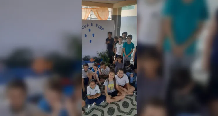 'Água é Vida' teve grande interesse das demais turmas após confecção dos educandos.