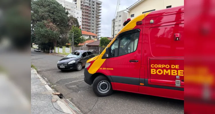 Acidente aconteceu na manhã deste sábado em Ponta Grossa