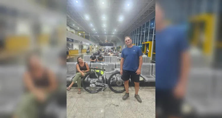 O ciclista iniciou sua viagem em Ponta Grossa, de onde foi de ônibus até Águas de Prata.
