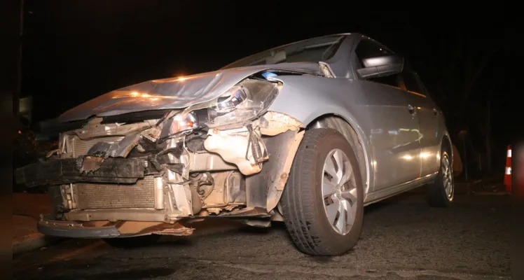 
Acidente aconteceu na noite desta quarta-feira, no Centro de Ponta Grossa
