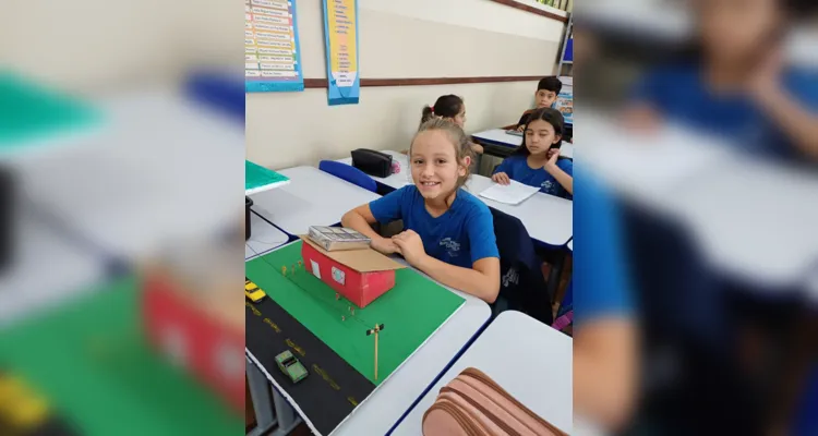 Com muito empenho, e baseados nos estudos sobre a temática, cada aluno pode desenvolver a sua maquete e apresentá-la para a turma.