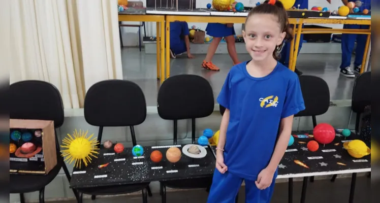 Após confeccionarem seus materiais, a turma organizou uma exposição das maquetes para a escola.