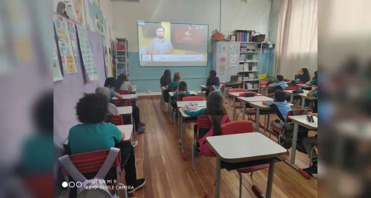 A videoaula do Vamos Ler sobre a dengue baseou os estudos realizados pela turma.