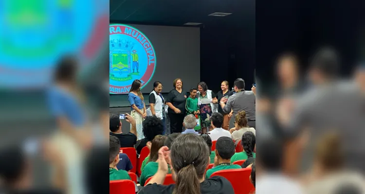 Confira os registros em sala de aula à premiação dos destaques.