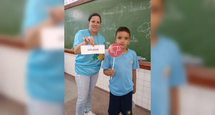 A turma participou de palestras e confeccionou cartazes e textos de conscientização sobre o combate ao bullying.