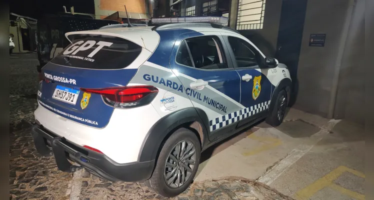 O suspeito foi apreendido e encaminhado à 13ª Subdivisão Policial de Ponta Grossa (13ª SDP).
