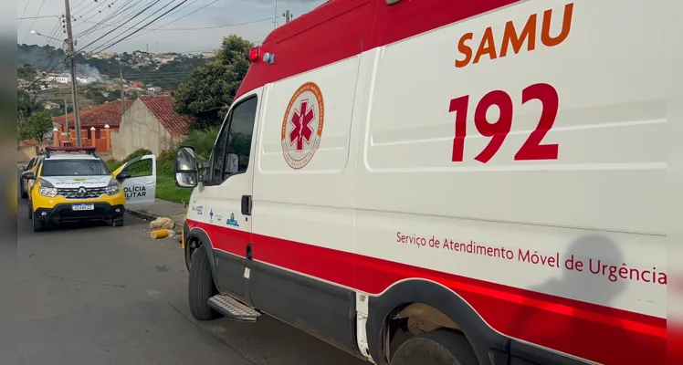 Equipes do Samu e da Polícia Militar prestaram atendimento à ocorrência 