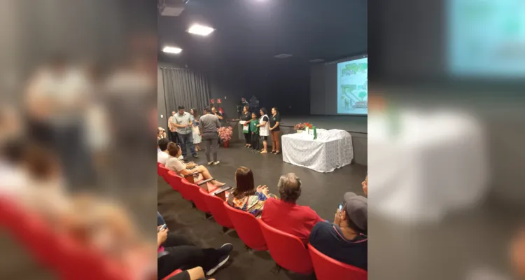 Confira os registros em sala de aula à premiação dos destaques.