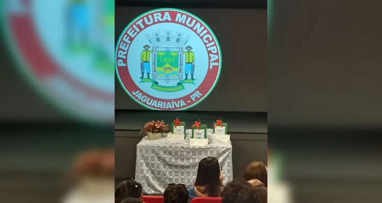 Confira os registros em sala de aula à premiação dos destaques.