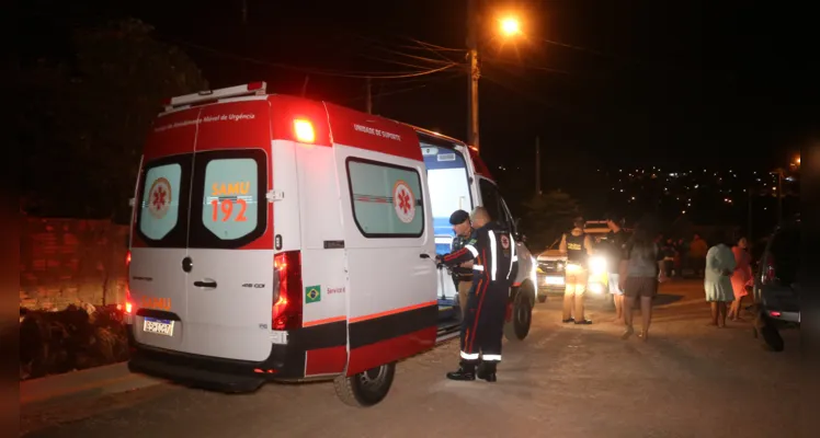 Menor ficou agressivo com a chegada dos policiais e precisou ser contido