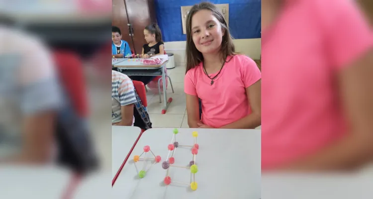 Em sala de aula, a turma realizou diversas atividades criativas envolvendo a elaboração de sólidos geométricos, com palitos, balas de goma e diversos outros materiais.