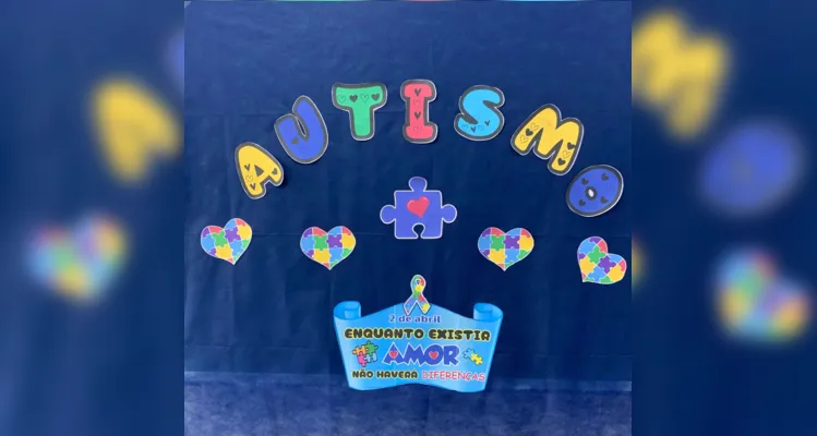 Com dinâmicas criativas e acolhedoras, a turma transmitiu a mensagem sobre a importância da conscientização sobre o autismo.