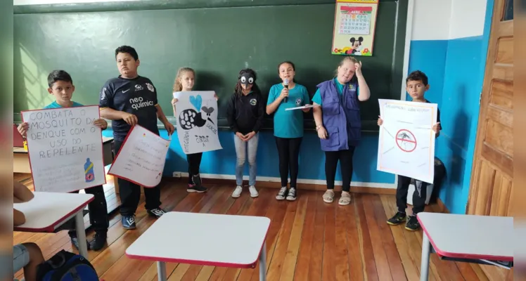 A turma realizou diversas ações de conscientização, em vários locais e eventos da cidade.