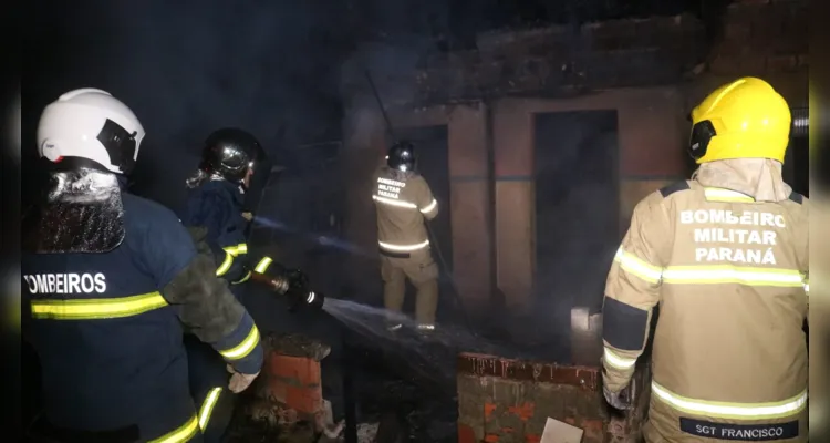 Incêndio aconteceu na rua Professora Balbina Branco