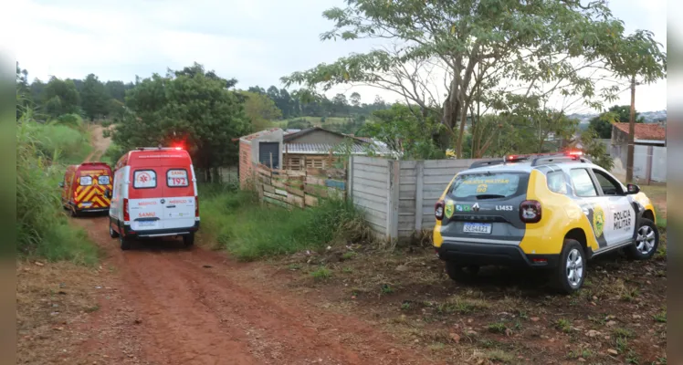 Vítima ficou em estado grave após ser atropelada pelo trem 