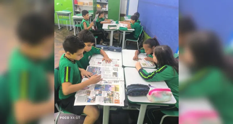 Estudantes puderam explorar conceitos e criar seus próprios anúncios em sala de aula.