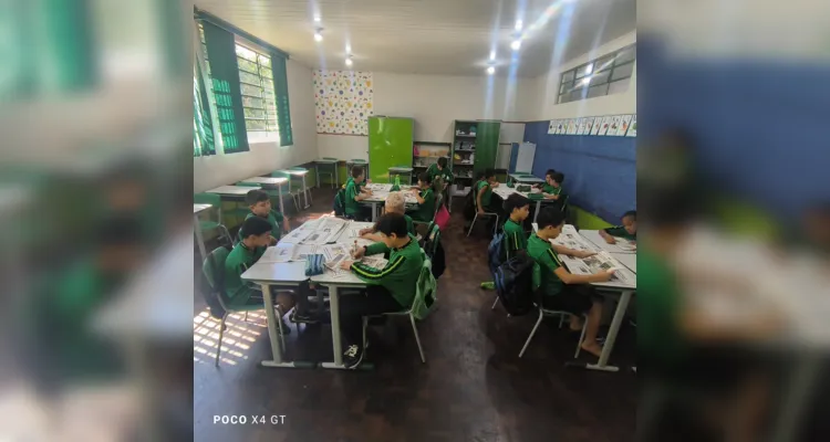 Estudantes puderam explorar conceitos e criar seus próprios anúncios em sala de aula.