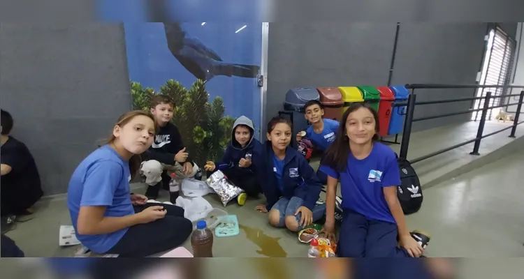 Outra atividade valiosa para a turma foi o tempo passado no Centro de Educação Ambiental, onde desenvolveram estudos e dinâmicas sobre variados assuntos.