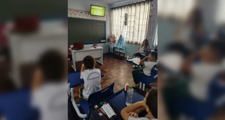 Confira os trabalhos em sala e as imagens enviadas pelos alunos das refeições em seus lares.