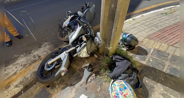 Motociclista sofre fratura após colisão com carro em PG