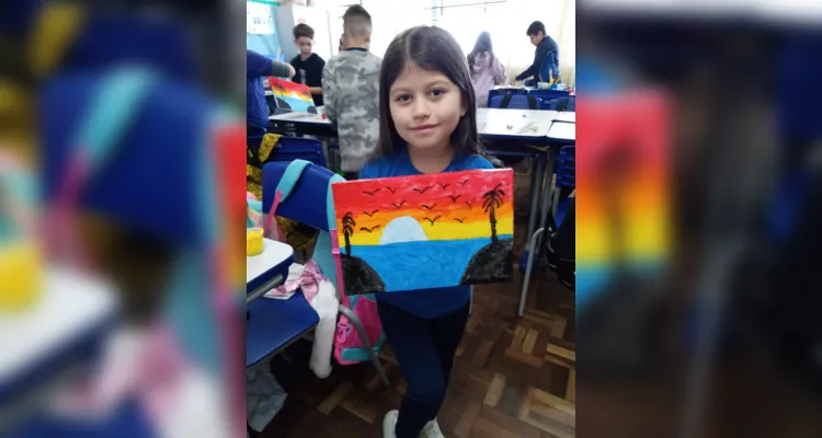 Como principal atividade da proposta, os alunos realizaram uma tarefa prática, onde puderam soltar a imaginação ao colorirem uma tela.