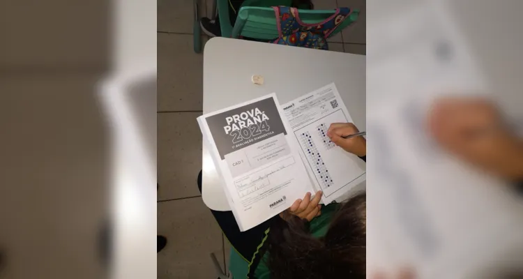 Professora destacou dedicação dos alunos para a realização do exame.